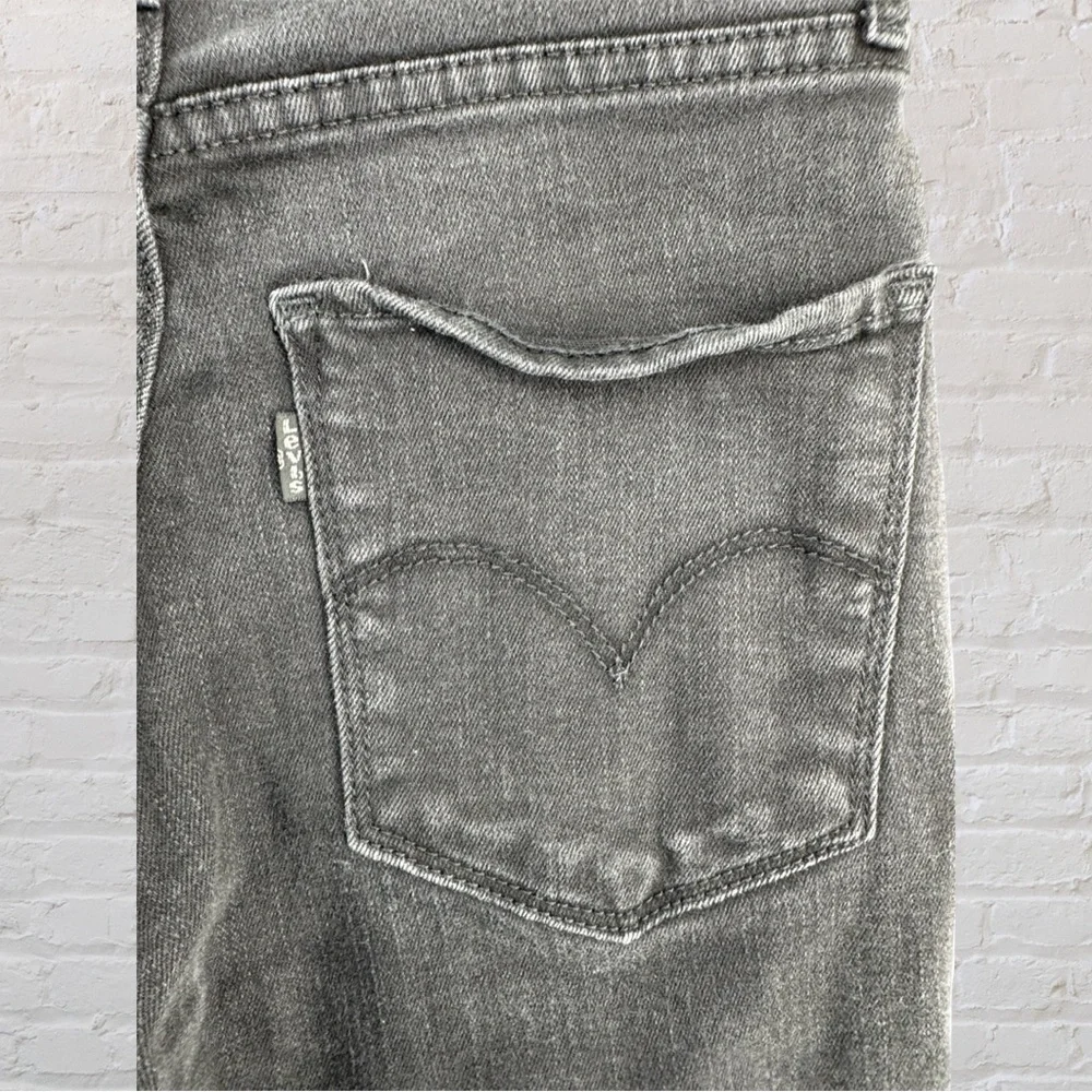 Levi's 721 High Rise Skinny Jeans (size 26) - Picture 6 of 10
